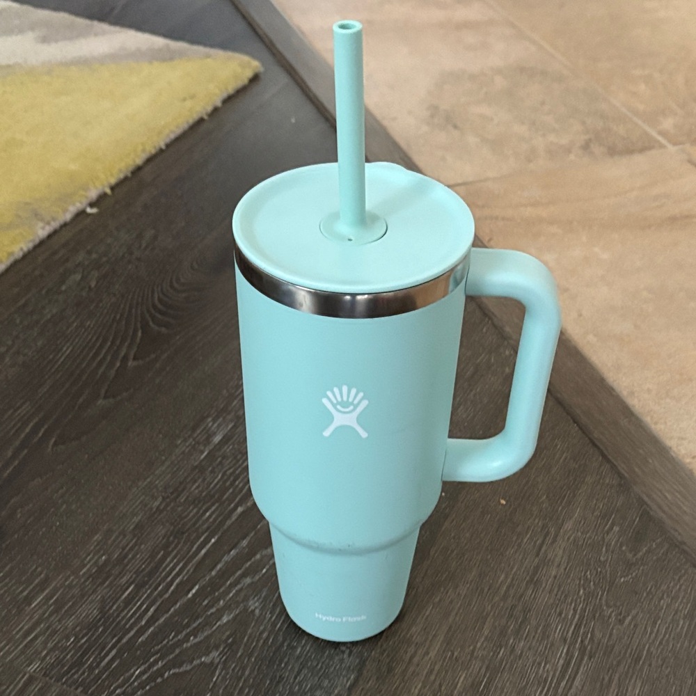 Hydro Flask Mint Travel Tumbler with Handle and Straw 40ol
